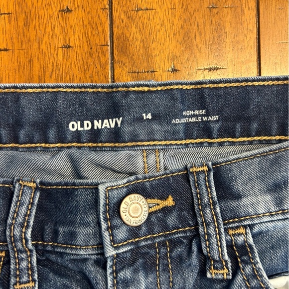 Lot of Old Navy Girls Clothes Sz 10/12 Tanks, 14 Jean Shorts, 14/16 Linen Shorts - Picture 12 of 16